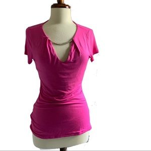 4/$20 INC Hot pink S/S V-neck top Size M EUC